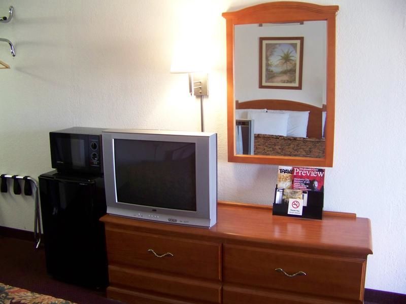 Travelers Inn And Suites Oklahoma City Quarto foto